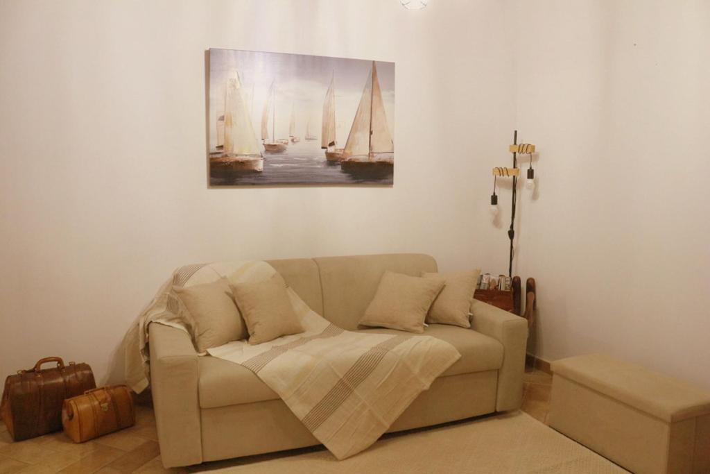 Virgilio House