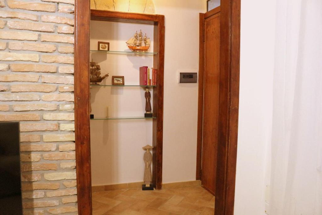 Virgilio House