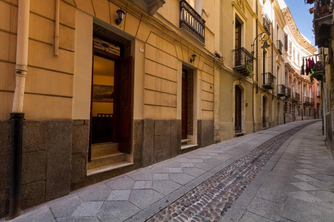 Virgilio House *